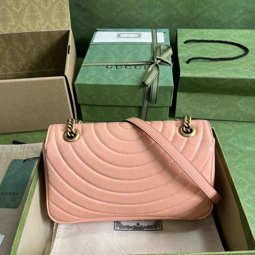 Gucci 443497 GG Marmont small matelassé shoulder bag Pink