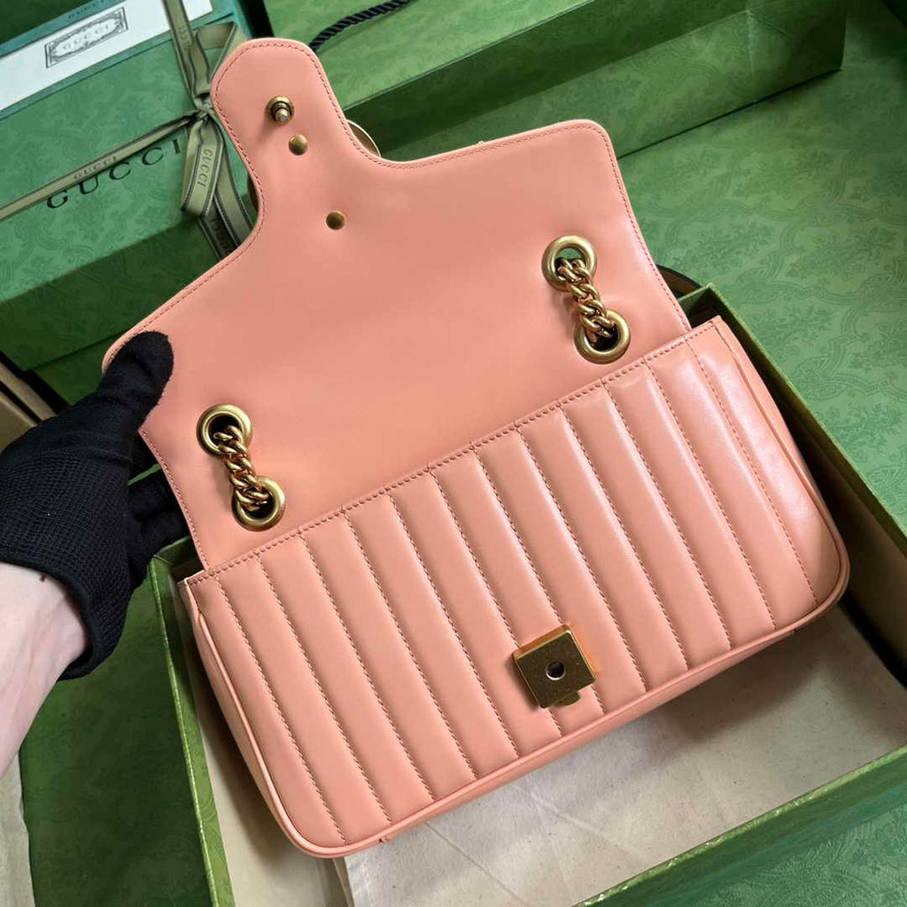 Gucci 443497 GG Marmont small matelassé shoulder bag Pink