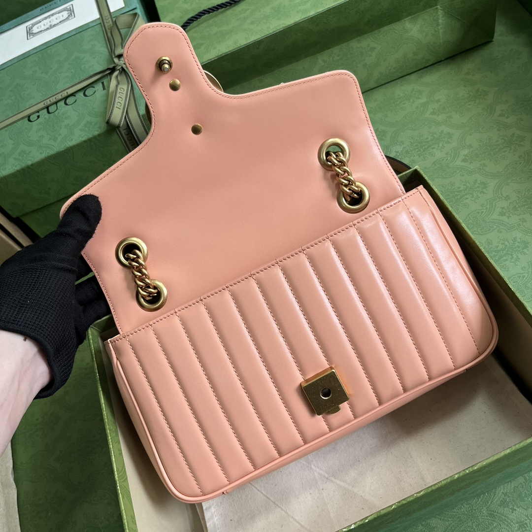 Gucci 443497 GG Marmont small matelassé shoulder bag Pink