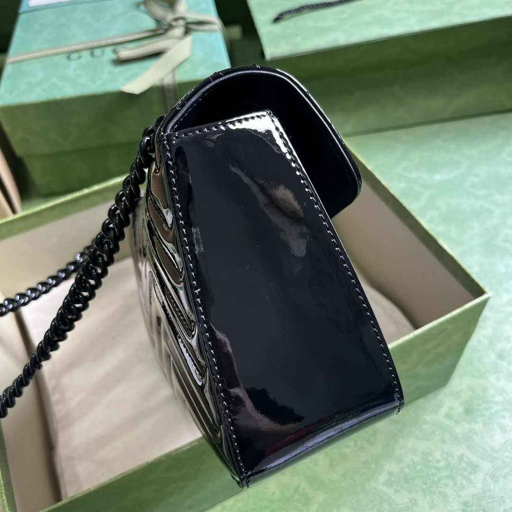 Gucci 443497 GG Marmont small matelassé shoulder bag Black patent