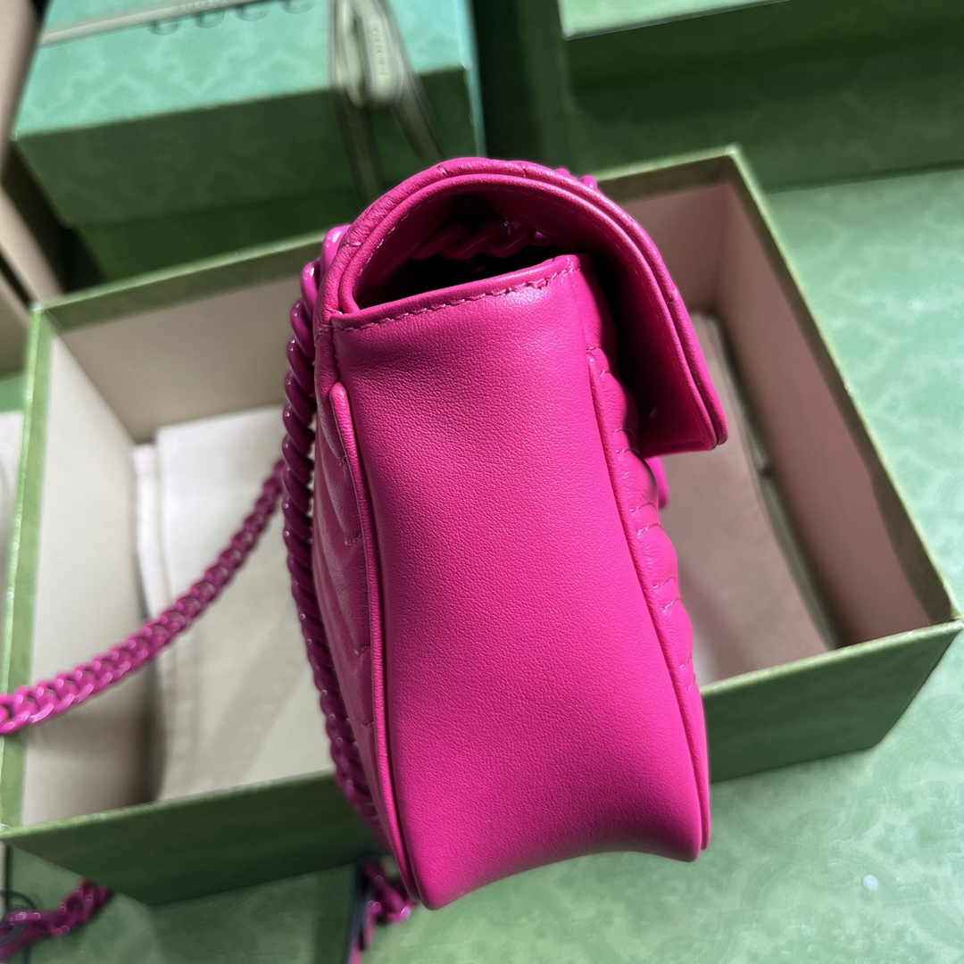 Gucci 443497 GG Marmont small matelassé shoulder bag Plum