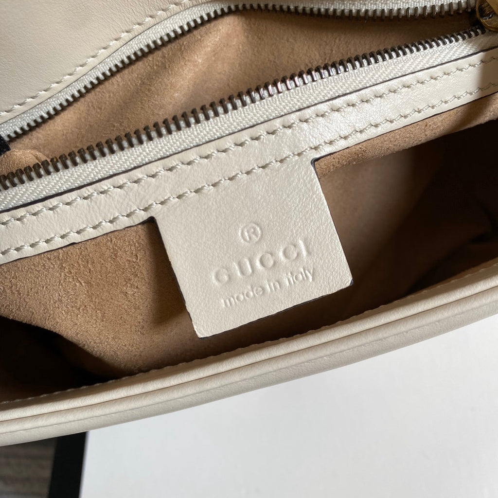 Gucci 443497 GG Marmont small matelassé shoulder bag Beige