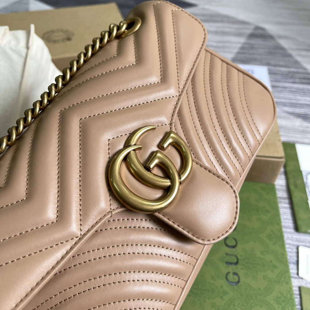 Gucci 443497 GG Marmont small matelassé shoulder bag Pink