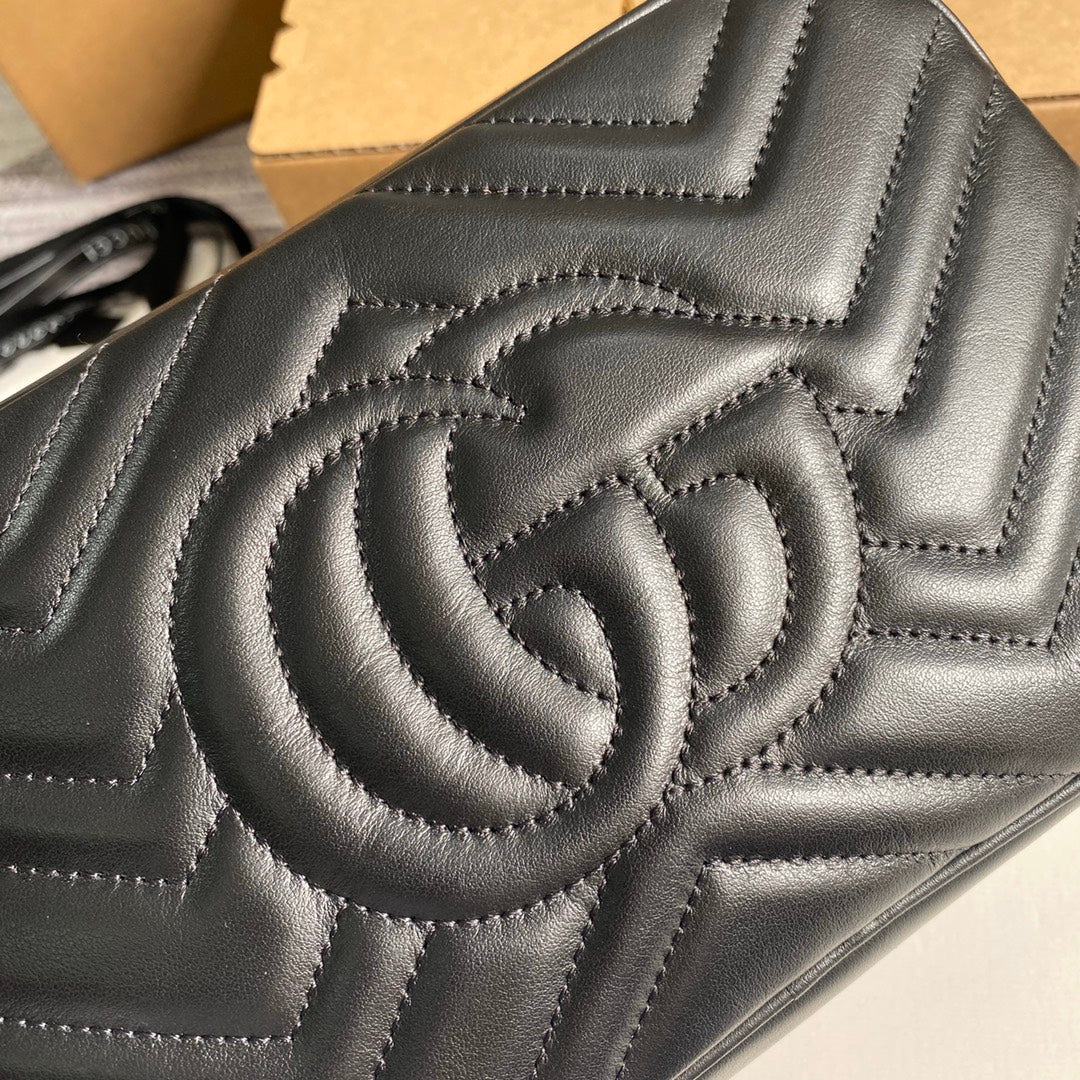 Gucci ‎447632 GG Marmont small matelassé shoulder bag Black