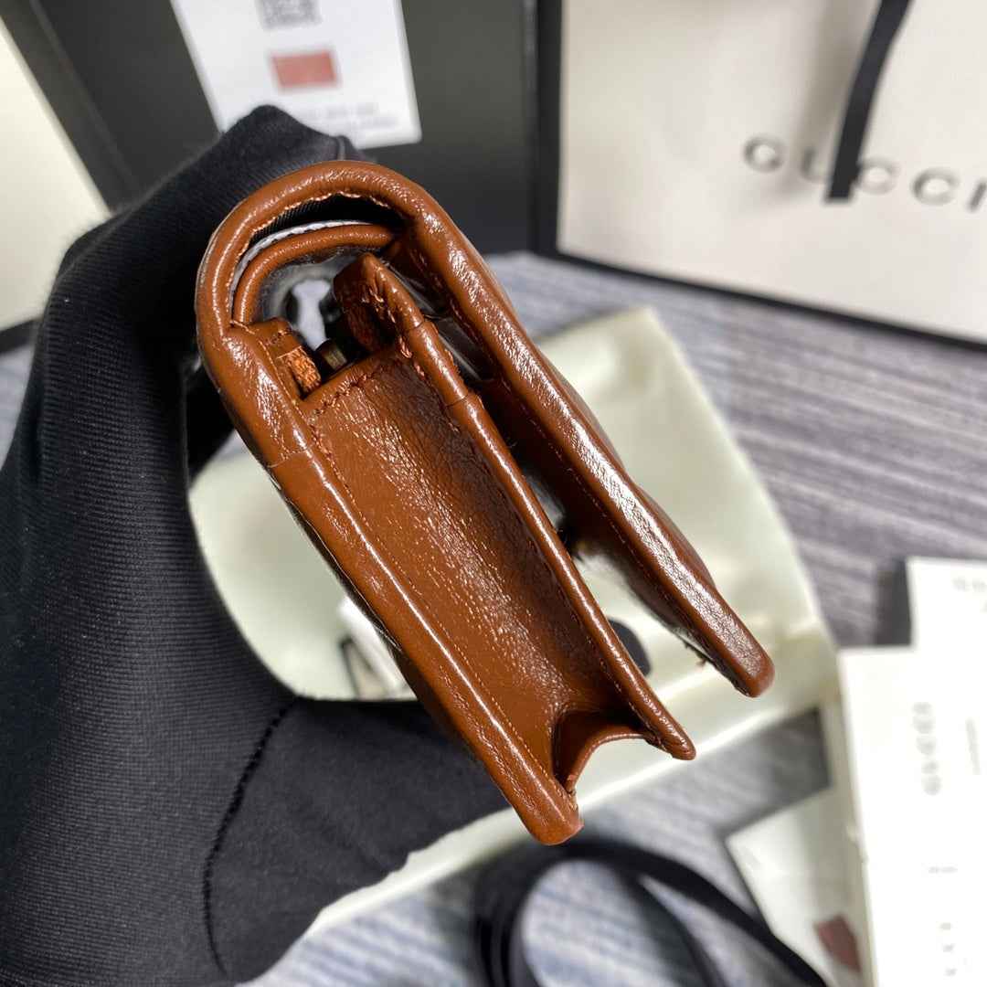 Gucci ‎466492 GG Marmont card case wallet in Brown