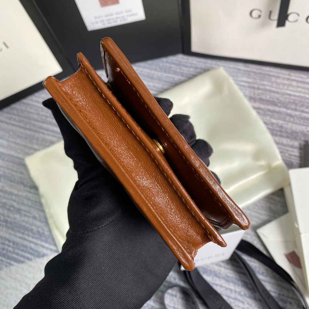 Gucci ‎466492 GG Marmont card case wallet in Brown