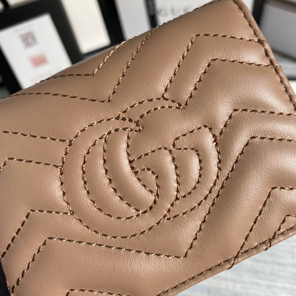 Gucci ‎466492 GG Marmont card case wallet in Light Pink