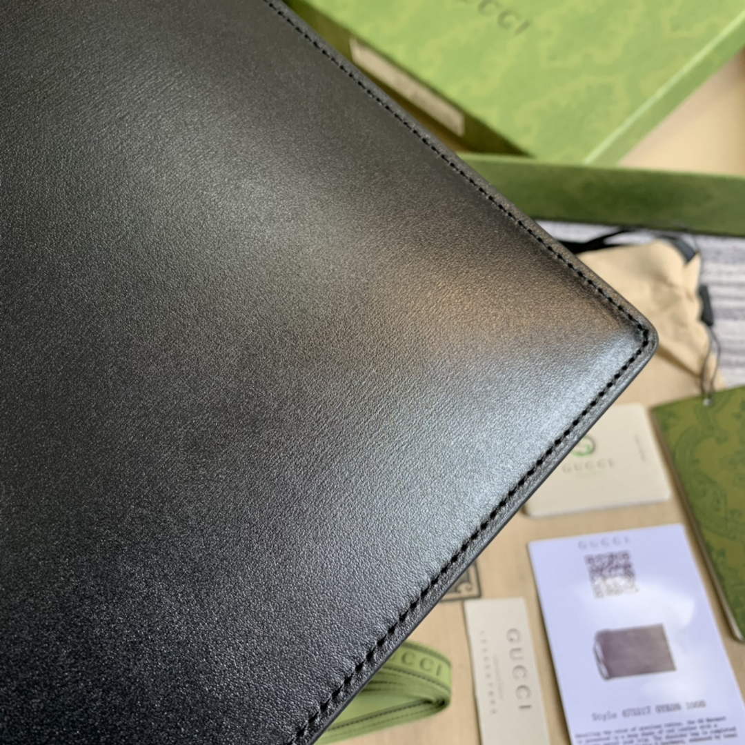 Gucci ‎475317 GG Marmont leather pouch black leather silver