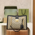 Gucci ‎479197 Padlock medium GG shoulder bag Black leather