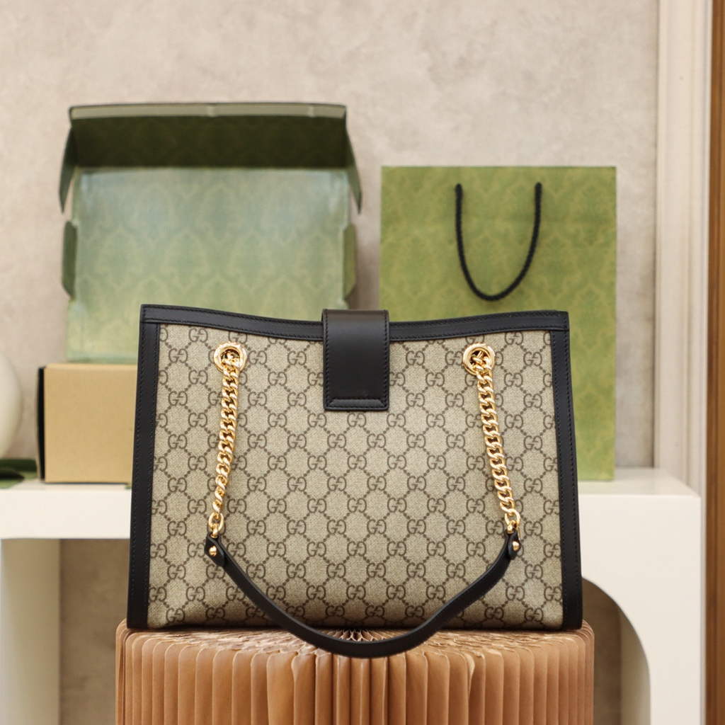 Gucci ‎479197 Padlock medium GG shoulder bag Black leather