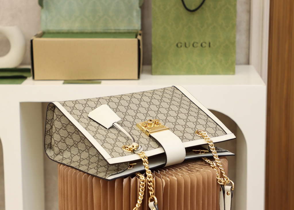 Gucci ‎479197 Padlock medium GG shoulder bag White leather