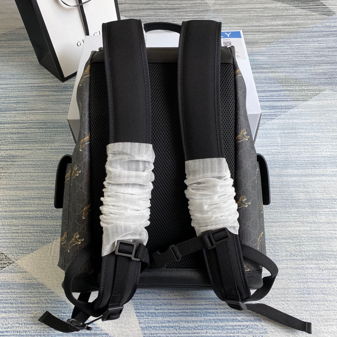 Gucci  ‎495563 Bestiary backpack with Tiger Black GG Supreme canvas
