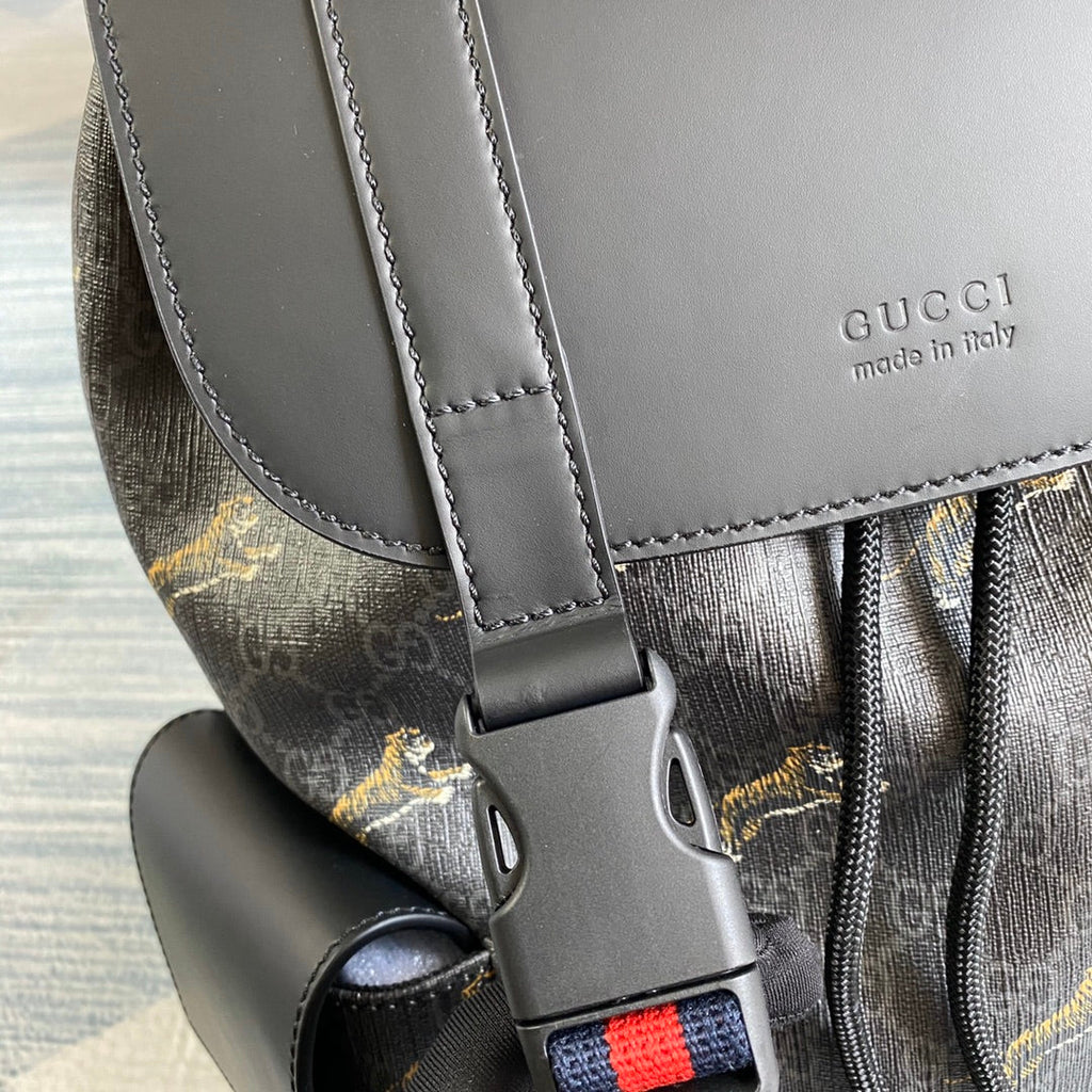 Gucci  ‎495563 Bestiary backpack with Tiger Black GG Supreme canvas