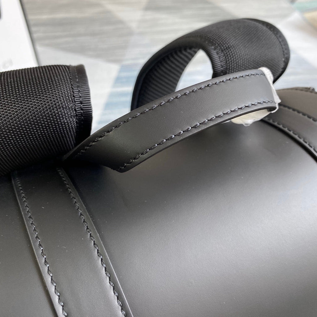Gucci  ‎495563 Bestiary backpack with Tiger Black GG Supreme canvas