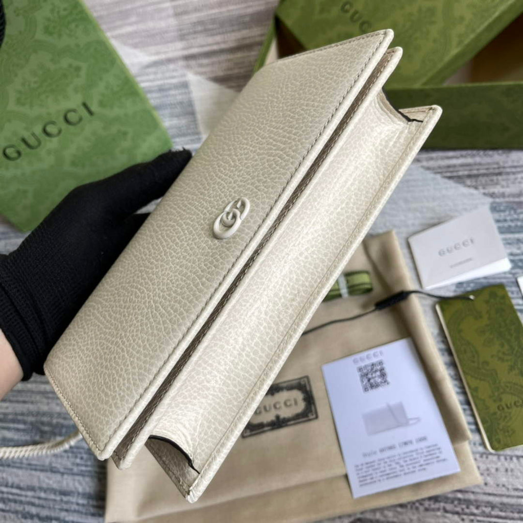 Gucci ‎497985 GG Marmont mini chain bag Beige leather