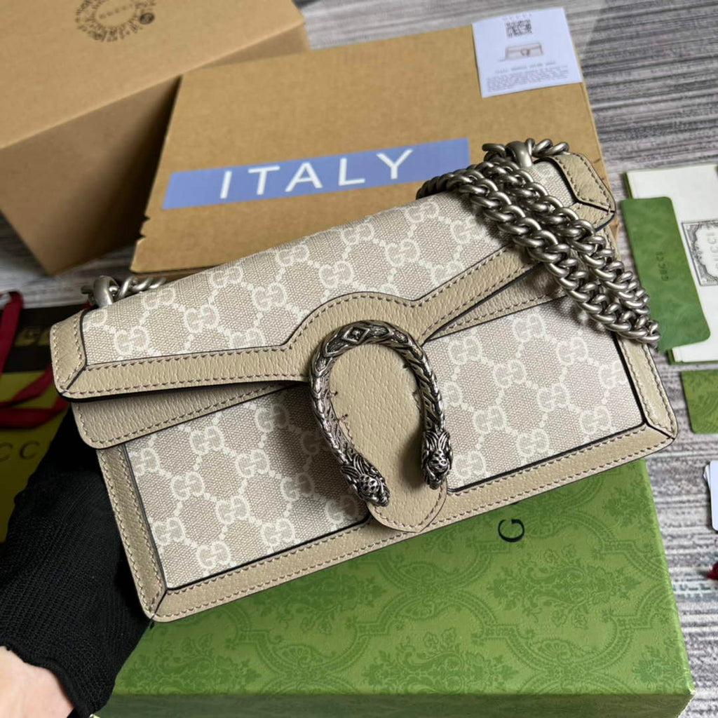 Gucci 499623 Dionysus GG small shoulder bag Beige and white GG Supreme