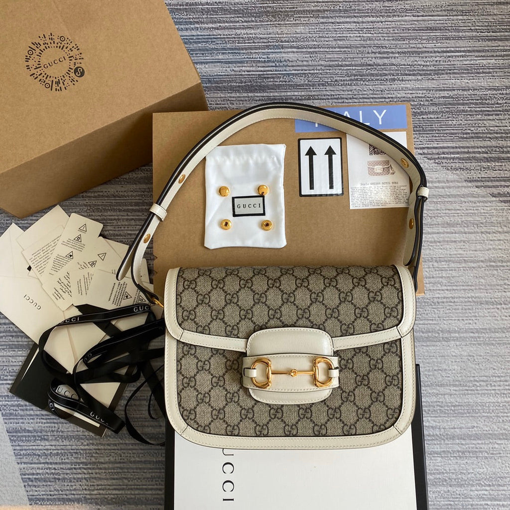 Gucci 602204 Horsebit 1955 shoulder bag Beige with white leather
