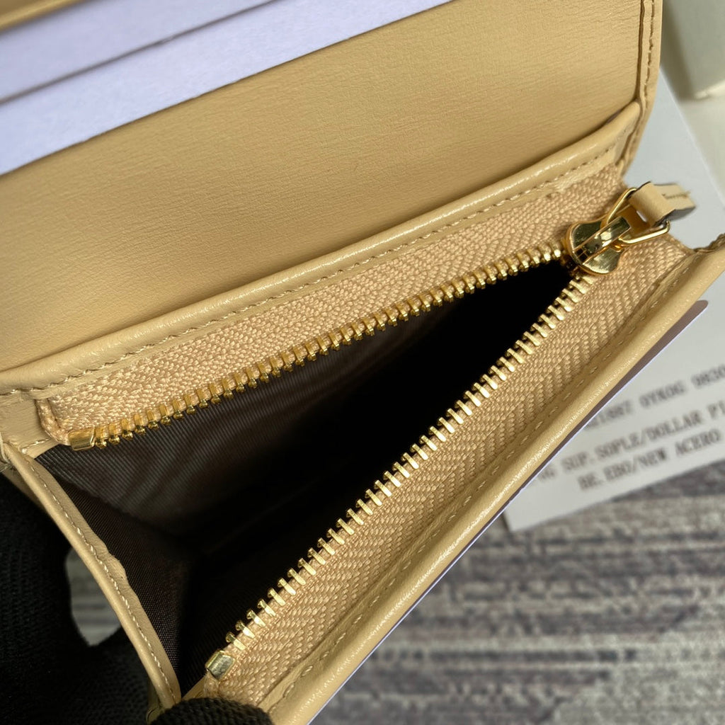 Gucci 621887 Horsebit 1955 card case wallet Beige leather