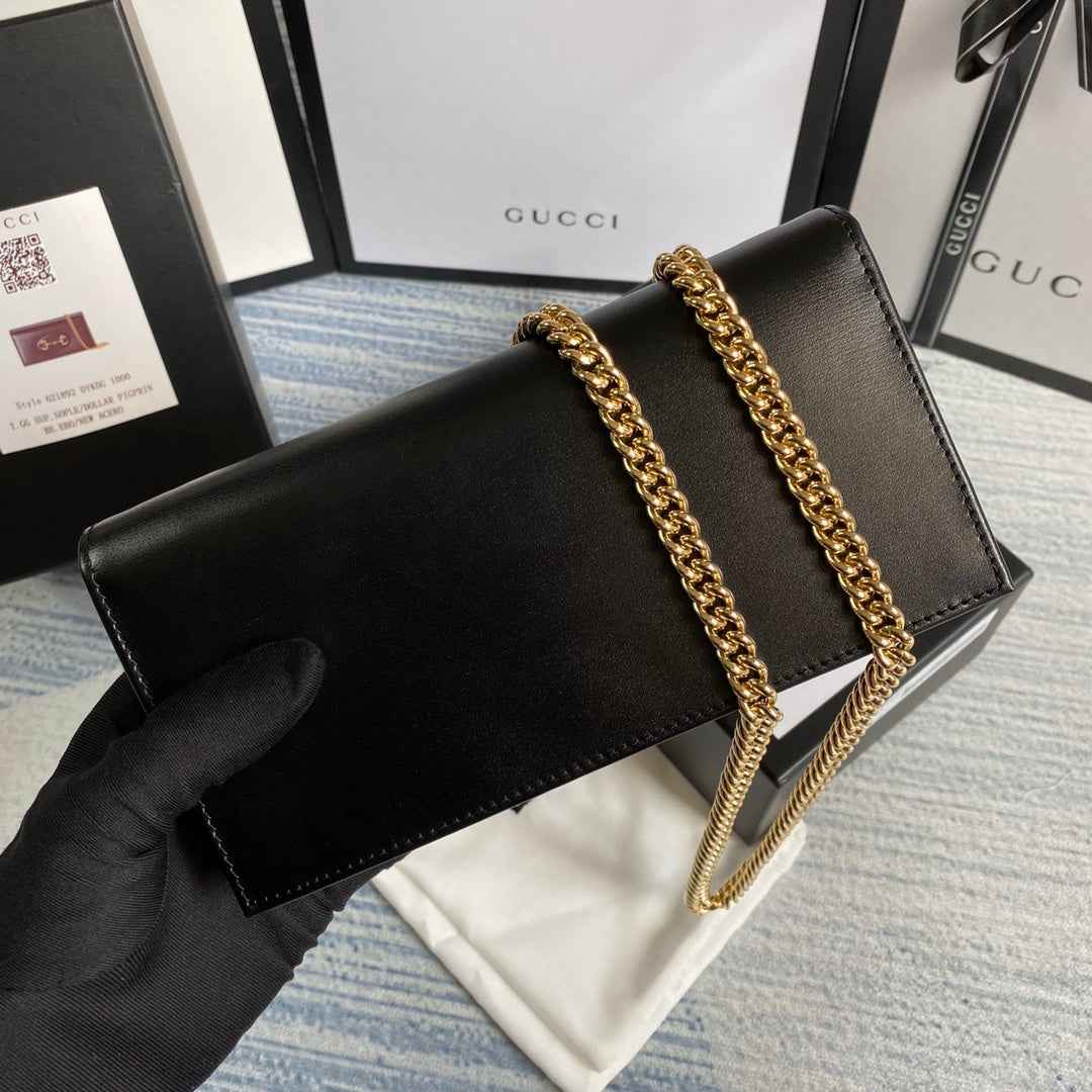 Gucci ‎621892 Horsebit 1955 wallet with chain black leather