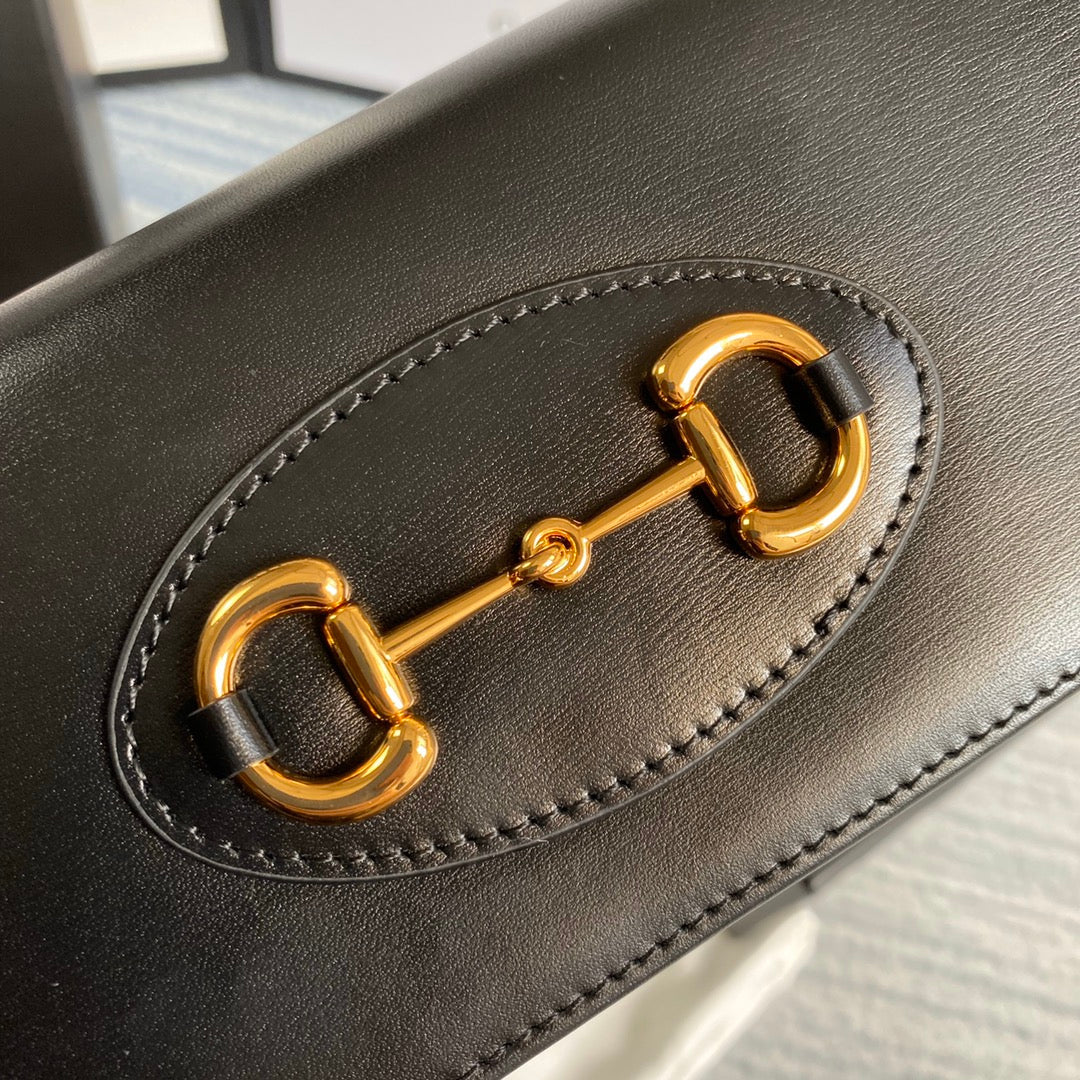 Gucci ‎621892 Horsebit 1955 wallet with chain black leather