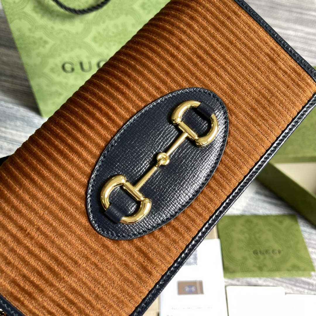 Gucci ‎621892 Horsebit 1955 wallet with chain brown