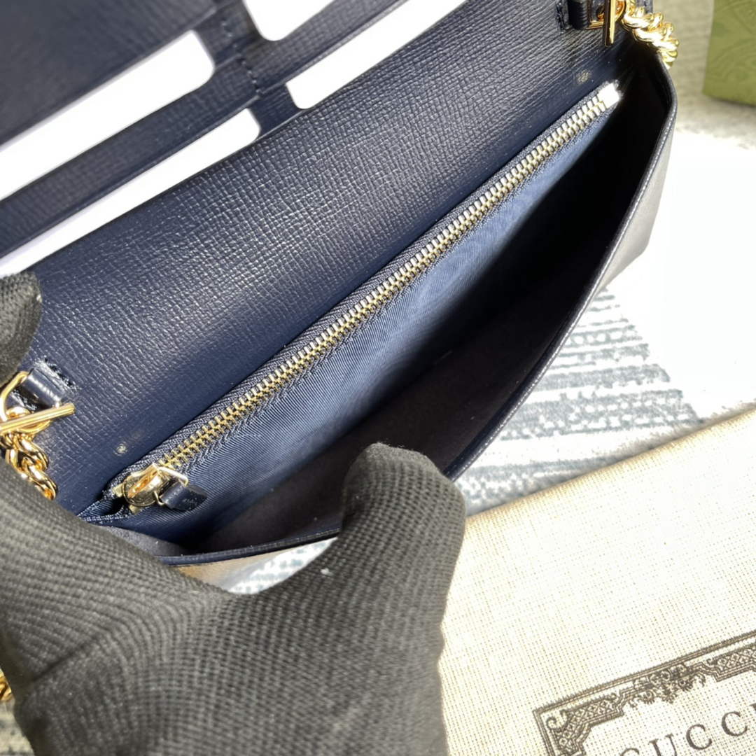 Gucci ‎621892 Horsebit 1955 wallet with chain brown