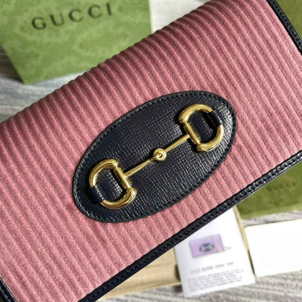 Gucci ‎621892 Horsebit 1955 wallet with chain purple