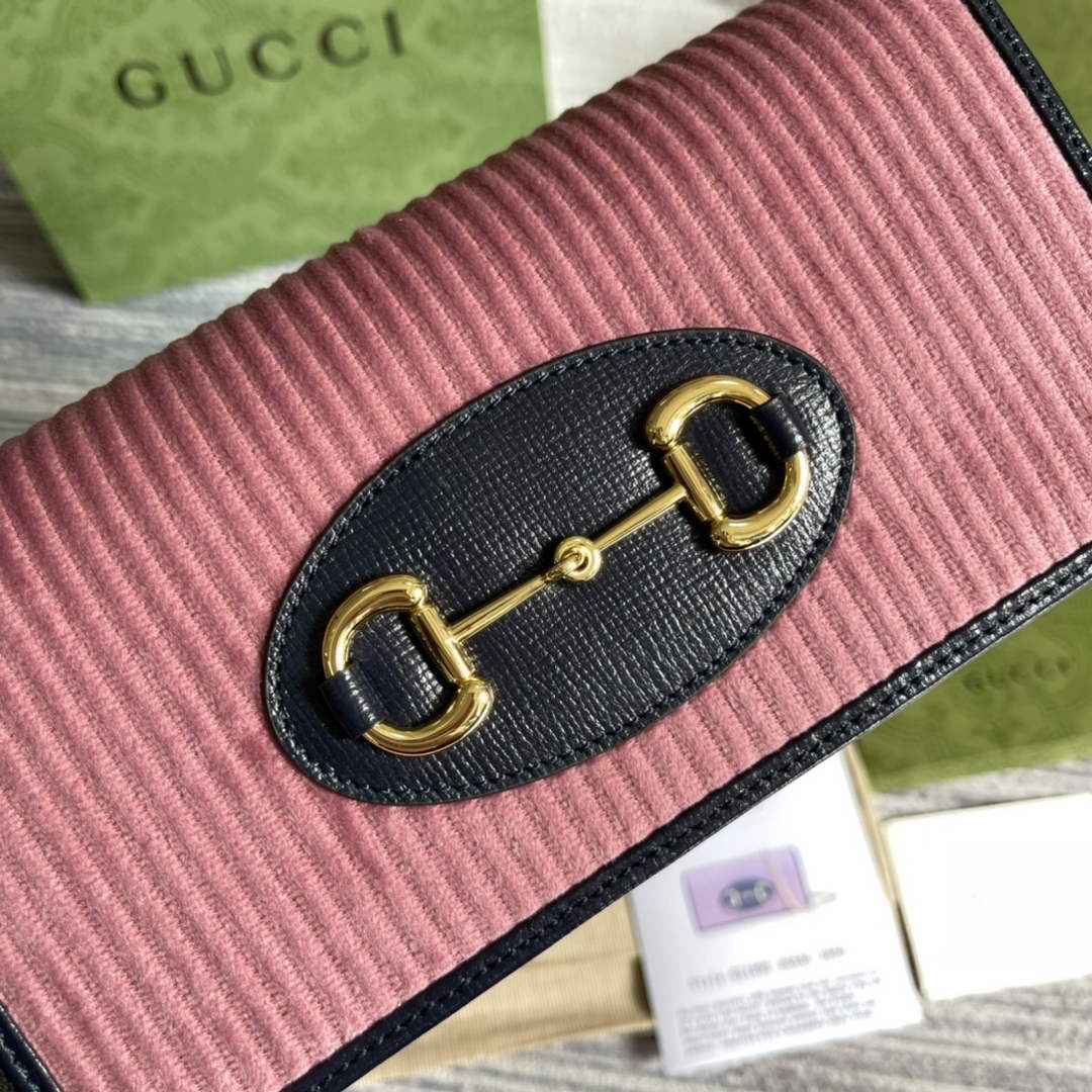 Gucci ‎621892 Horsebit 1955 wallet with chain purple