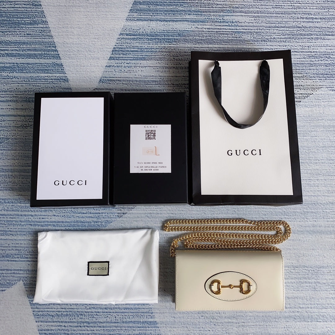 Gucci ‎621892 Horsebit 1955 wallet with chain white leather