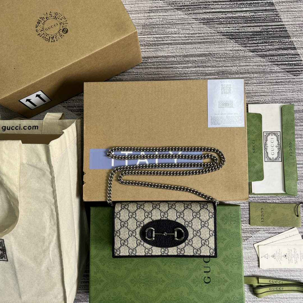 Gucci ‎621892 Horsebit 1955 wallet with chain black GG Supreme