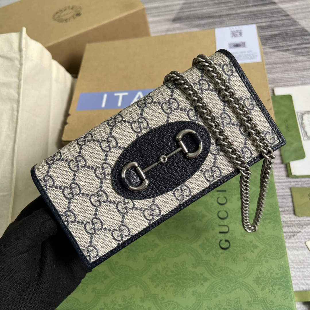 Gucci ‎621892 Horsebit 1955 wallet with chain black GG Supreme