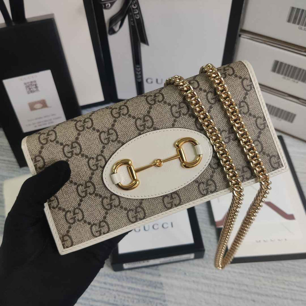 Gucci ‎621892 Horsebit 1955 wallet with chain Beige GG Supreme canvas