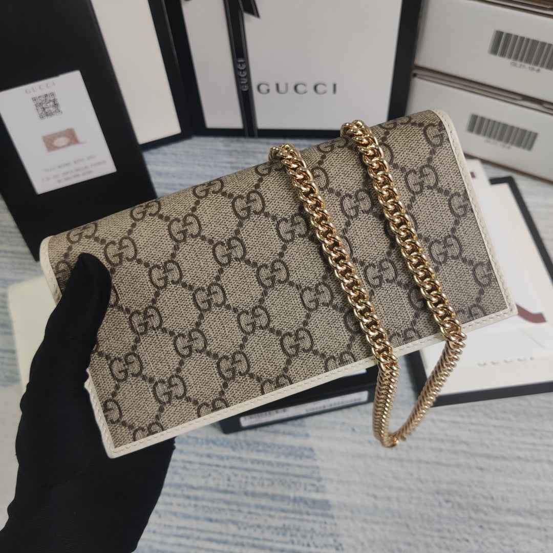 Gucci ‎621892 Horsebit 1955 wallet with chain Beige GG Supreme canvas