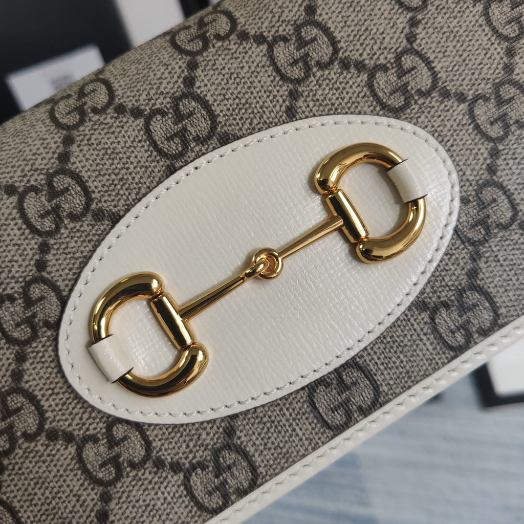 Gucci ‎621892 Horsebit 1955 wallet with chain Beige GG Supreme canvas