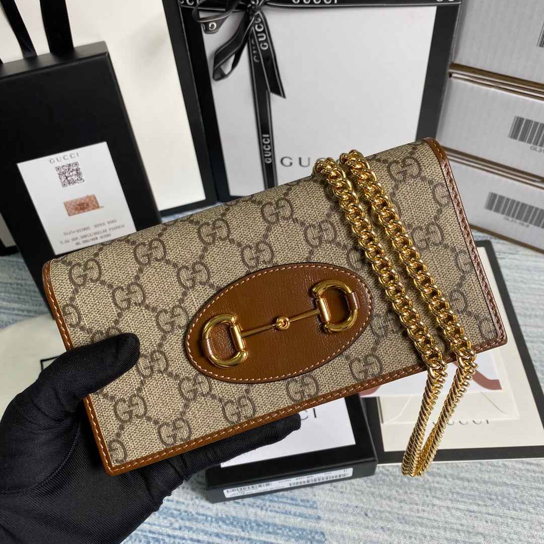 Gucci ‎621892 Horsebit 1955 wallet with chain brown GG Supreme