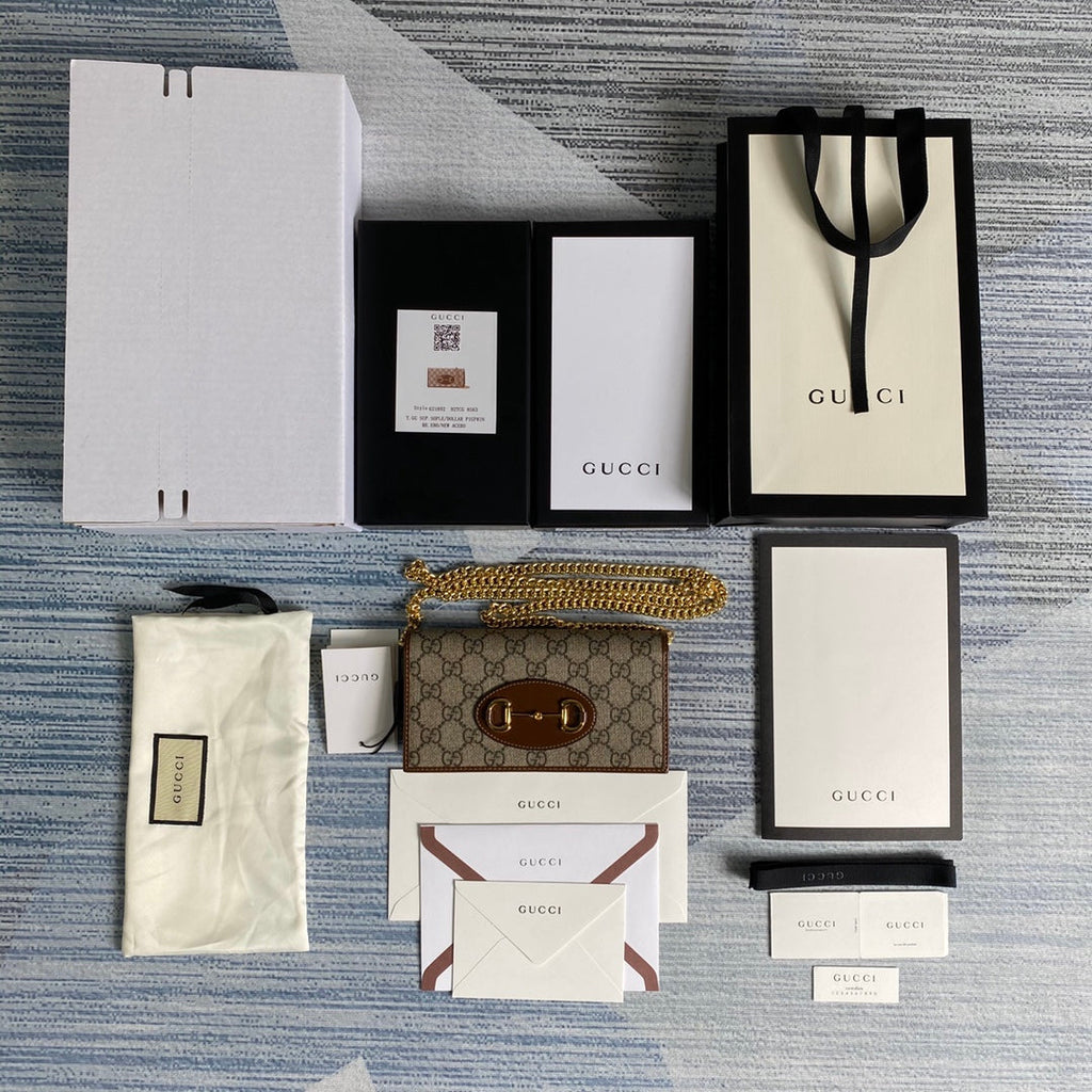 Gucci ‎621892 Horsebit 1955 wallet with chain brown GG Supreme