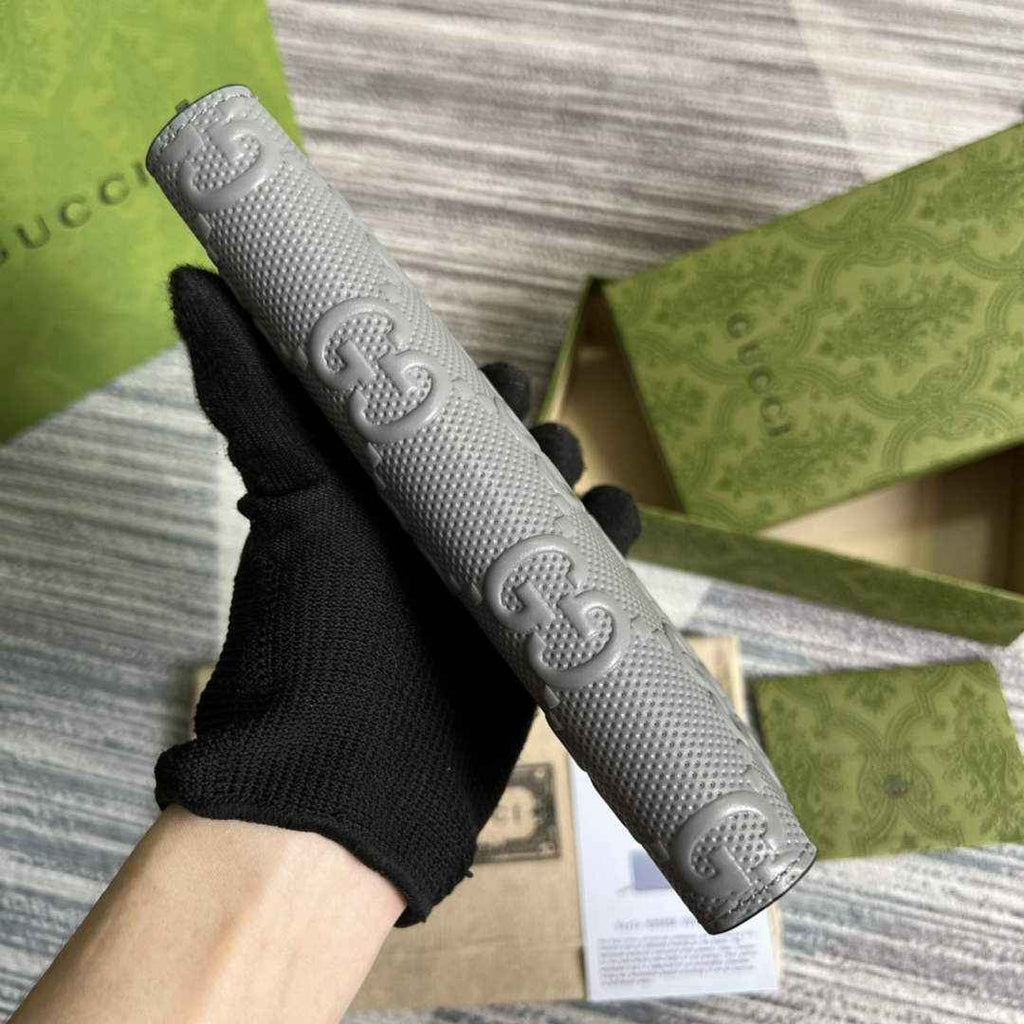 ‎Gucci ‎625558 GG embossed zip around wallet gray