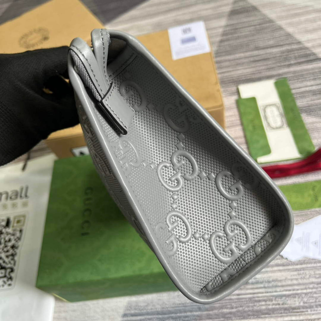 Gucci ‎625568 GG embossed cosmetic case gray