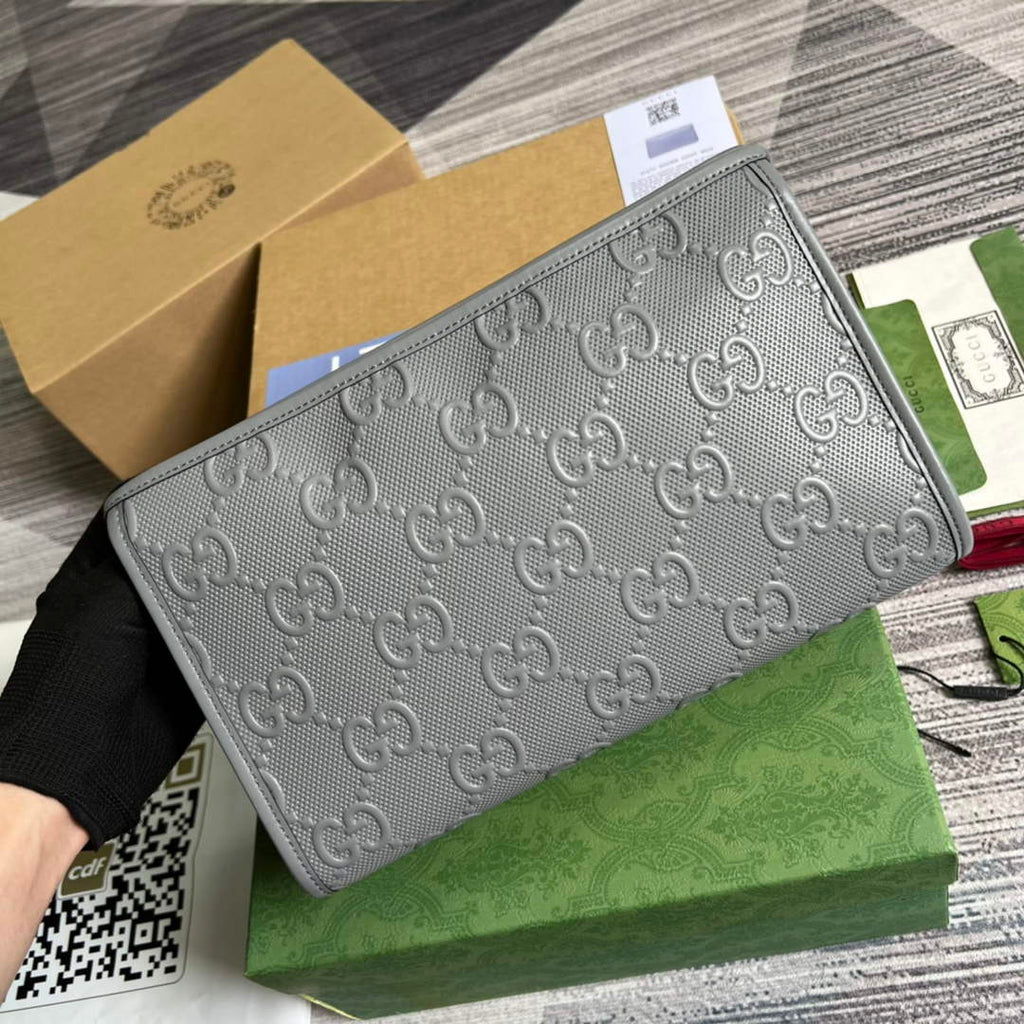 Gucci ‎625568 GG embossed cosmetic case gray