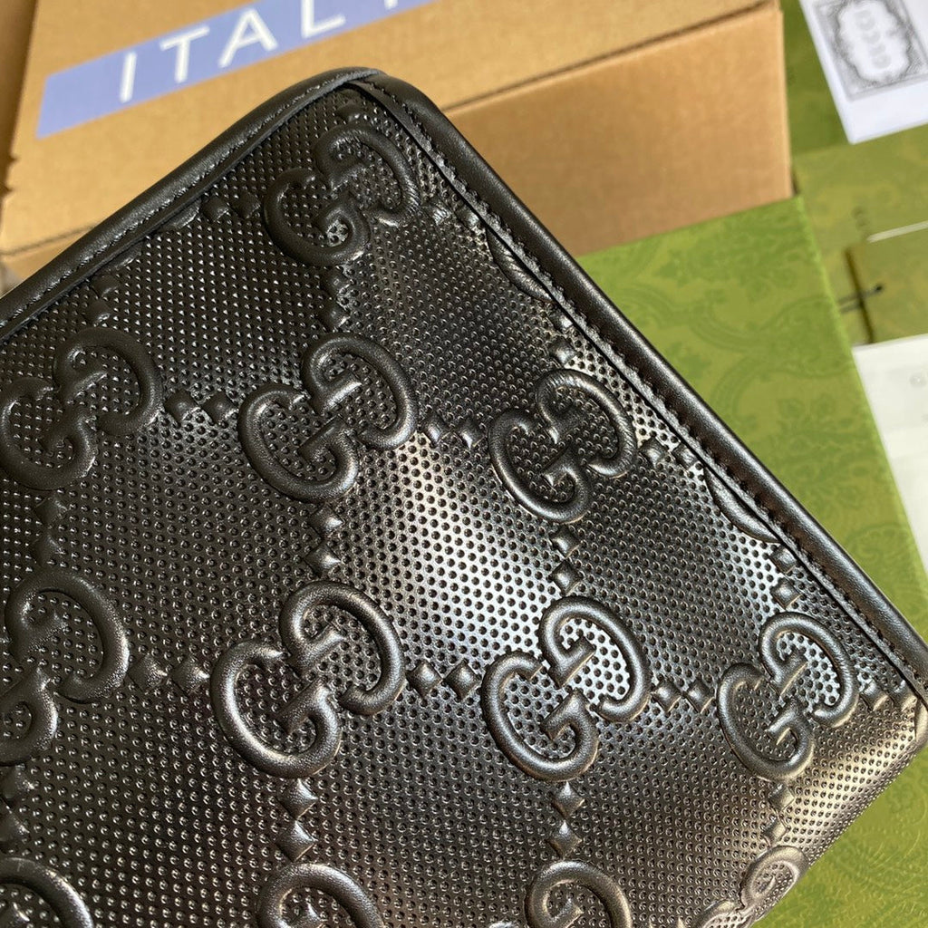 Gucci ‎625568 GG embossed cosmetic case black