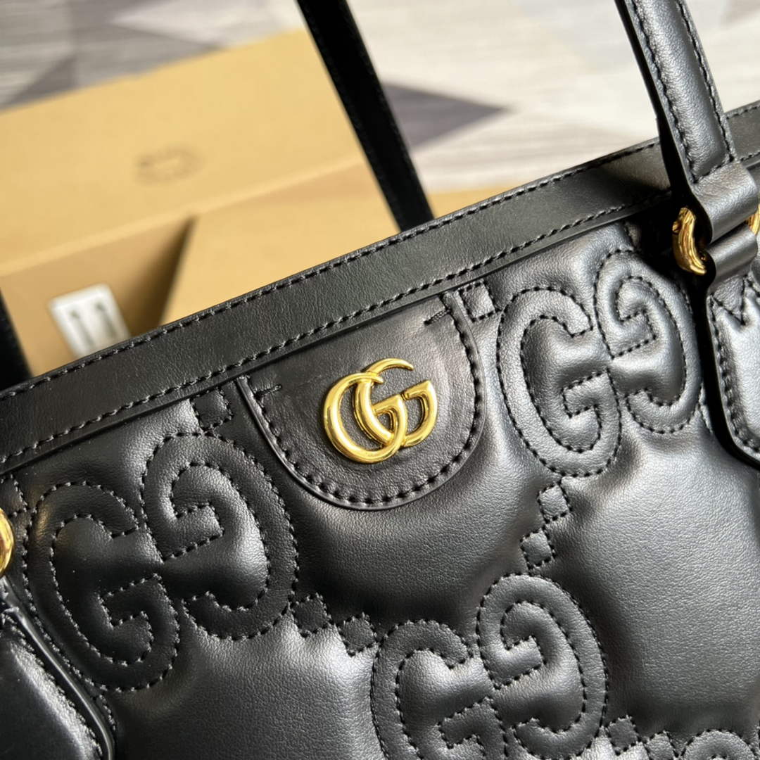Gucci ‎631685 GG Matelassé leather medium tote black leather