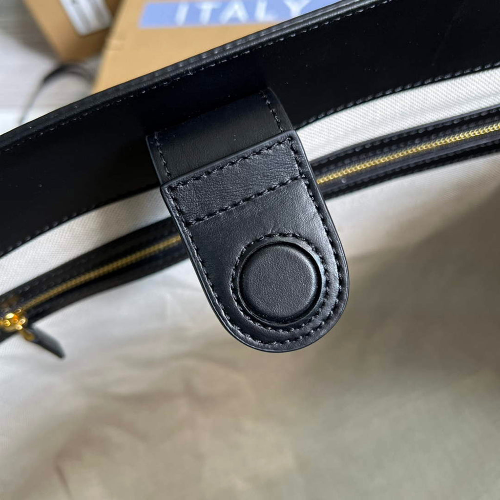 Gucci ‎631685 GG Matelassé leather medium tote black leather