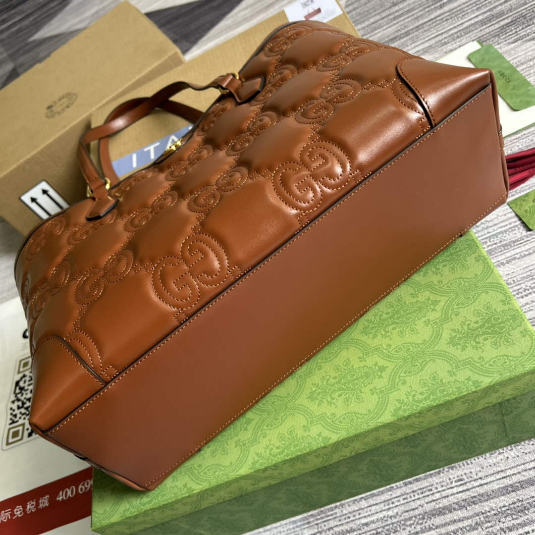Gucci ‎631685 GG Matelassé leather medium tote Light brown leather