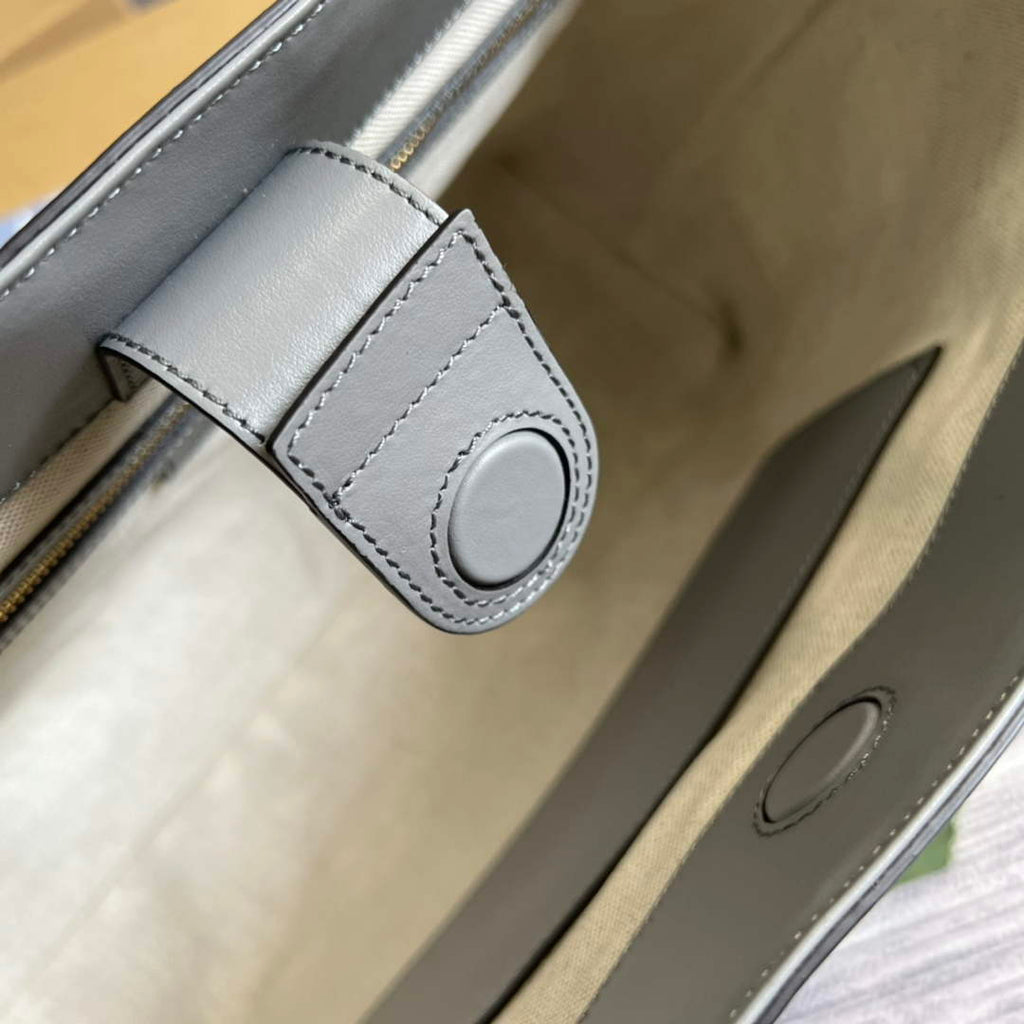 Gucci ‎631685 GG Matelassé leather medium tote gray leather