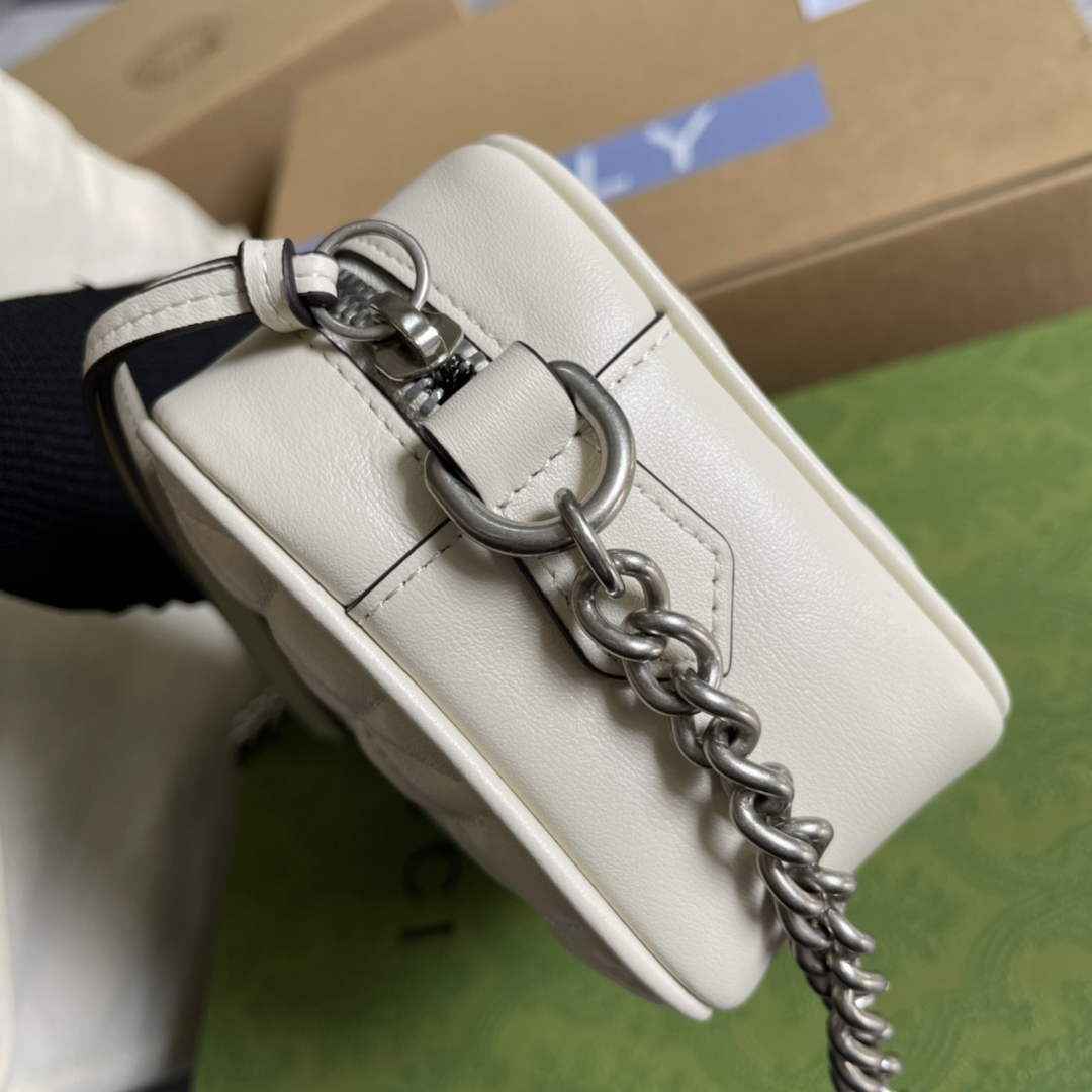 Gucci 634936 GG Marmont mini shoulder bag Beige