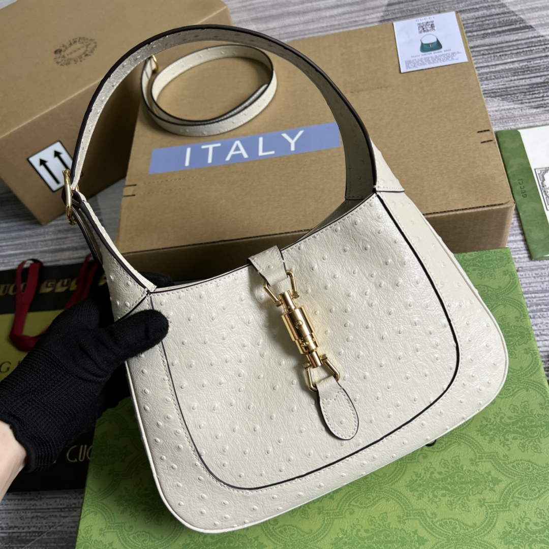 Gucci ‎636709 Jackie 1961 small shoulder bag ostrich beige leather