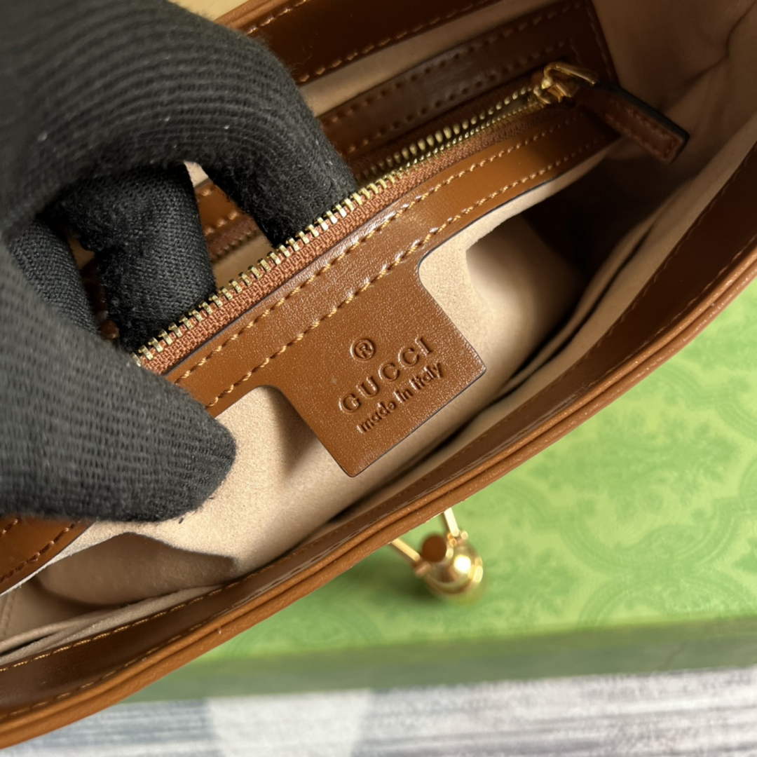 Gucci ‎636709 Jackie 1961 small shoulder bag brown leather
