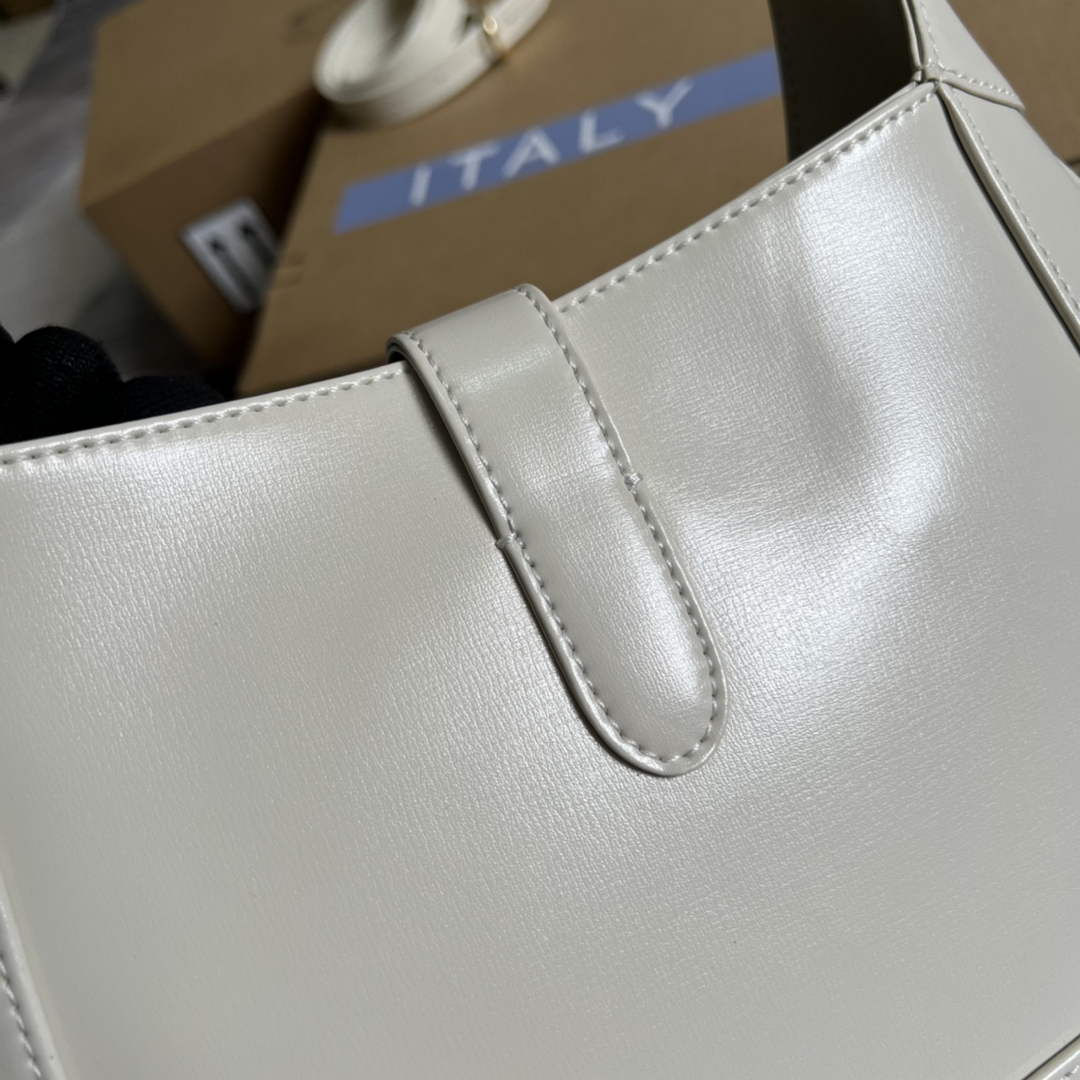 Gucci ‎636709 Jackie 1961 small shoulder bag beige leather