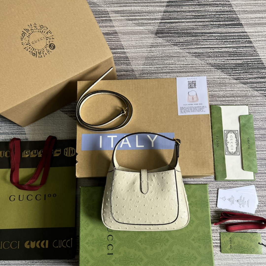 Gucci 637091 Jackie 1961 mini shoulder bag ostrich leather beige