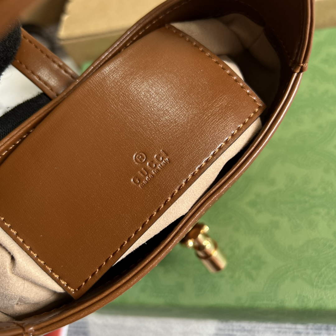 Gucci 637091 Jackie 1961 mini shoulder bag Brown leather